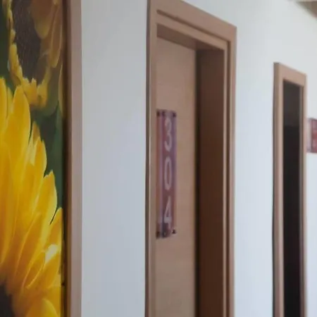 Hotel Four Season Colorado Hotel (Adults Only) 2*