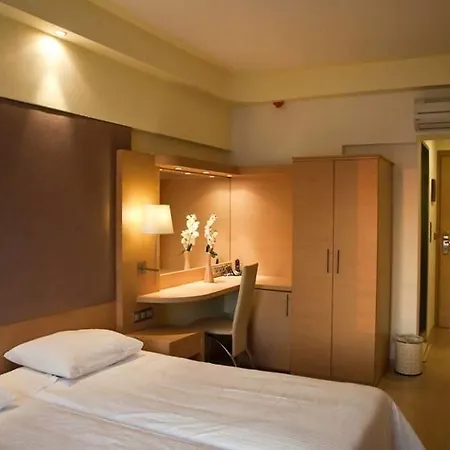 Hotel Four Season Colorado Hotel (Adults Only) 2*